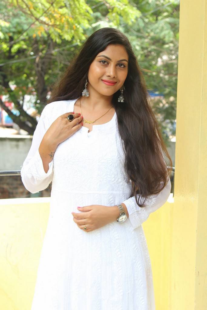telugu serial actress hot photos with names